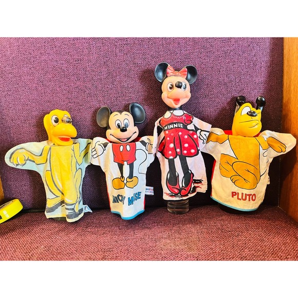 Vintage Disney Puppetslot Minnie ,MICKEY ,and 2 different Plutos
